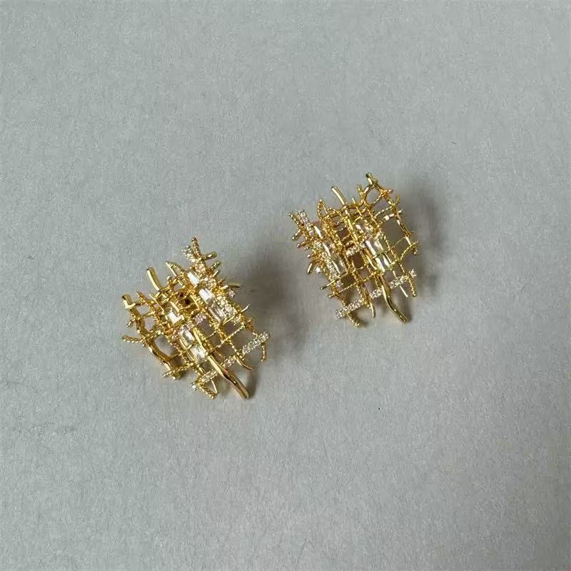 Minimalist Metal Woven Mesh Earrings with Zircon for Women – Chic Unique Designer Style, Light Luxury Statement Studs