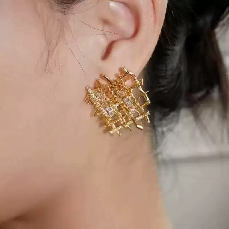 Minimalist Metal Woven Mesh Earrings with Zircon for Women – Chic Unique Designer Style, Light Luxury Statement Studs