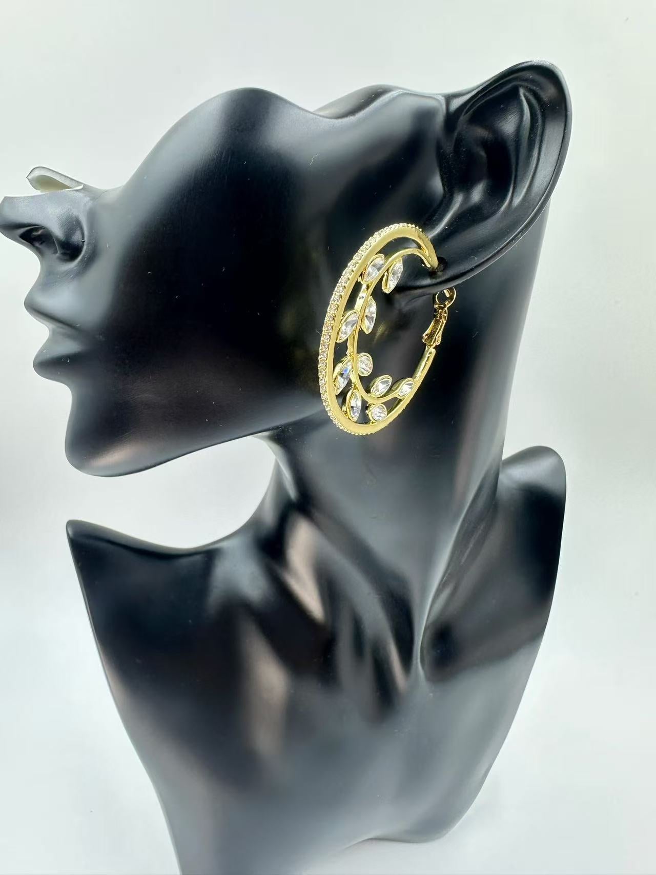 Elegant Unique Designer Hoop Earrings – Sophisticated Minimalist Stud and Clip-On Jewelry, Chic Light Luxury Accessories for Women