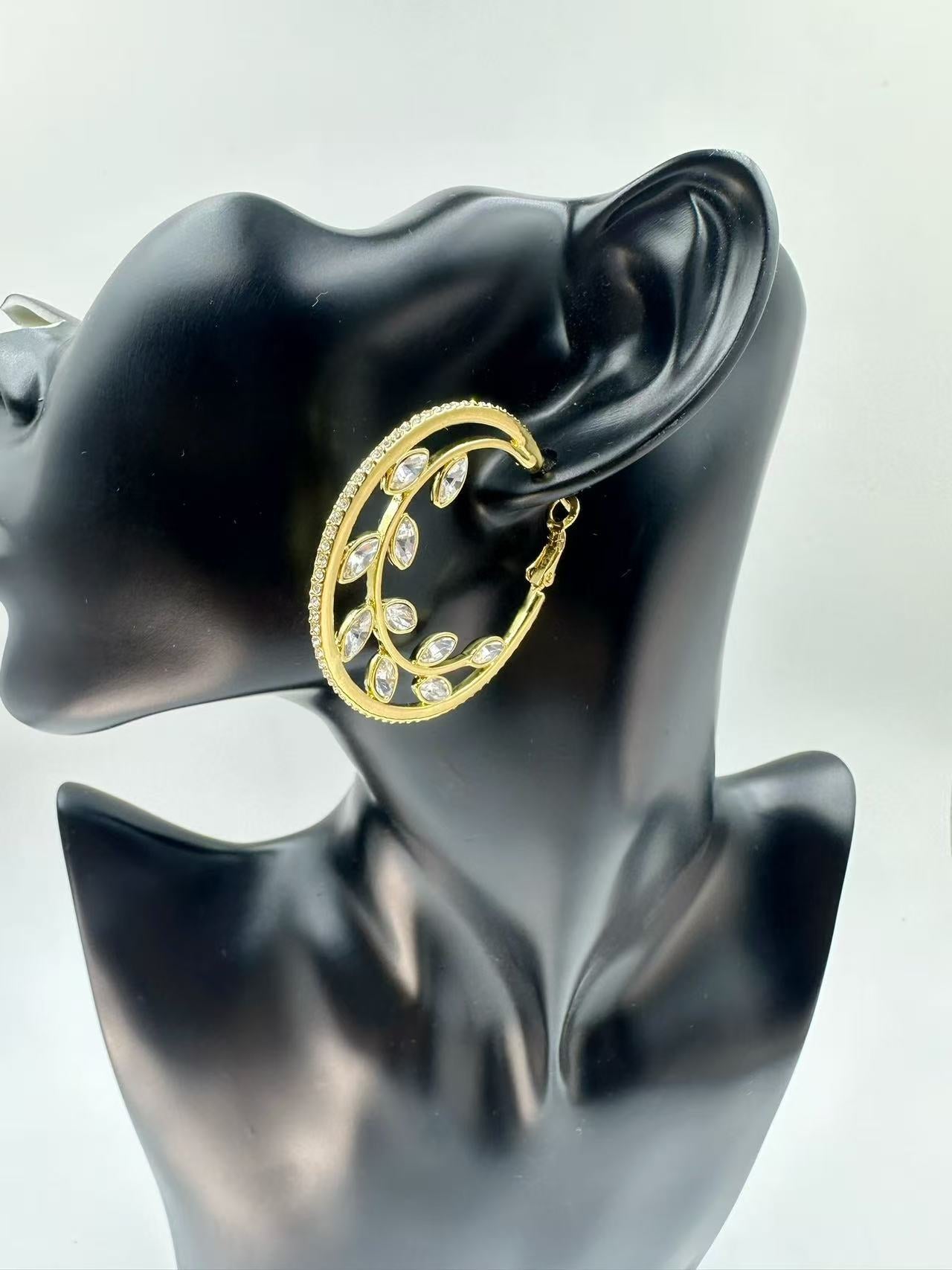 Elegant Unique Designer Hoop Earrings – Sophisticated Minimalist Stud and Clip-On Jewelry, Chic Light Luxury Accessories for Women