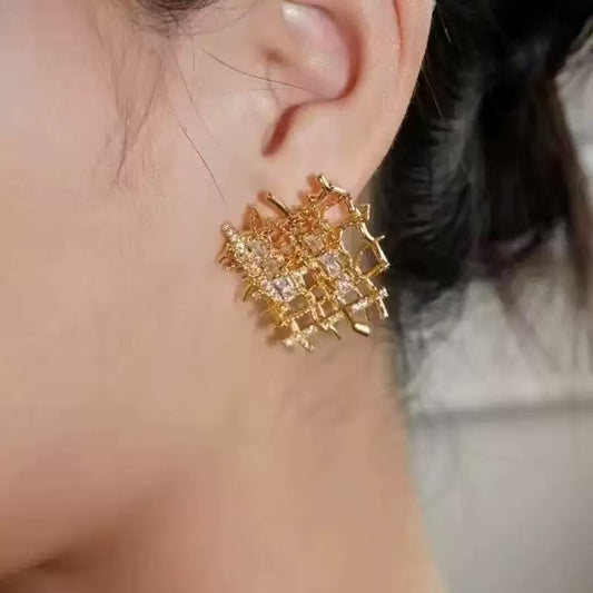 Minimalist Metal Woven Mesh Earrings with Zircon for Women – Chic Unique Designer Style, Light Luxury Statement Studs