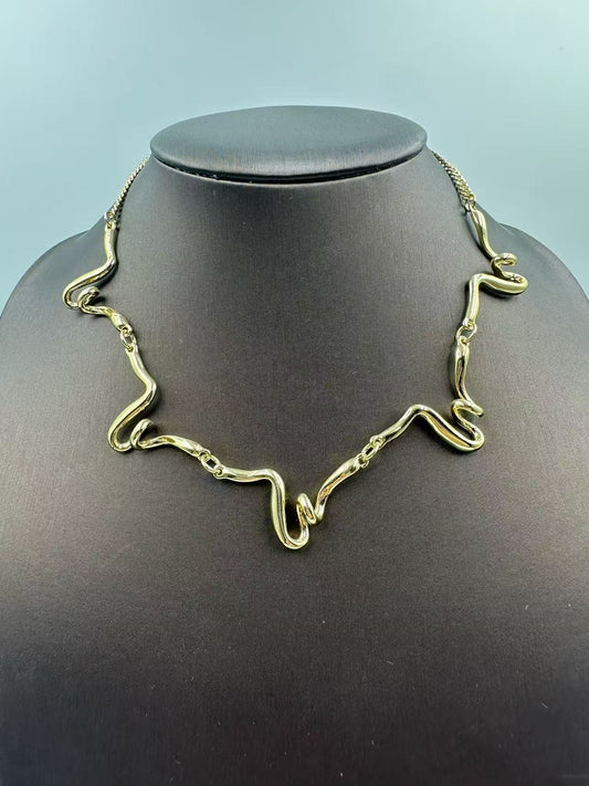 Elegant Irregular Line Necklace – Chic Collarbone Chain, Modern Edgy Designer Jewelry