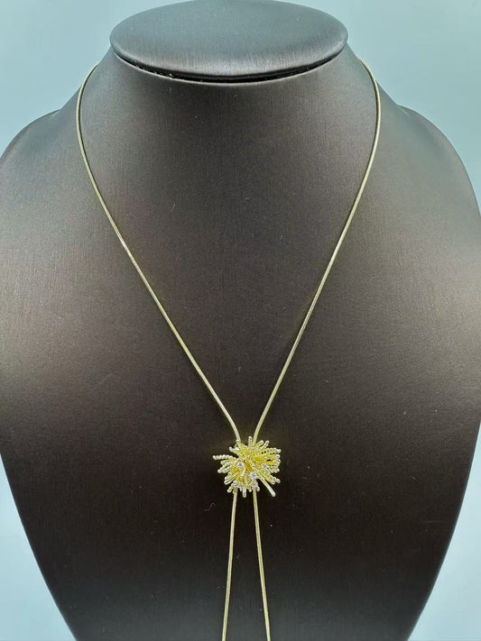 Elegant French Light Luxury Snowflake Pendant Necklace – Sparkling Rhinestones, Sophisticated Chic Jewelry for Women