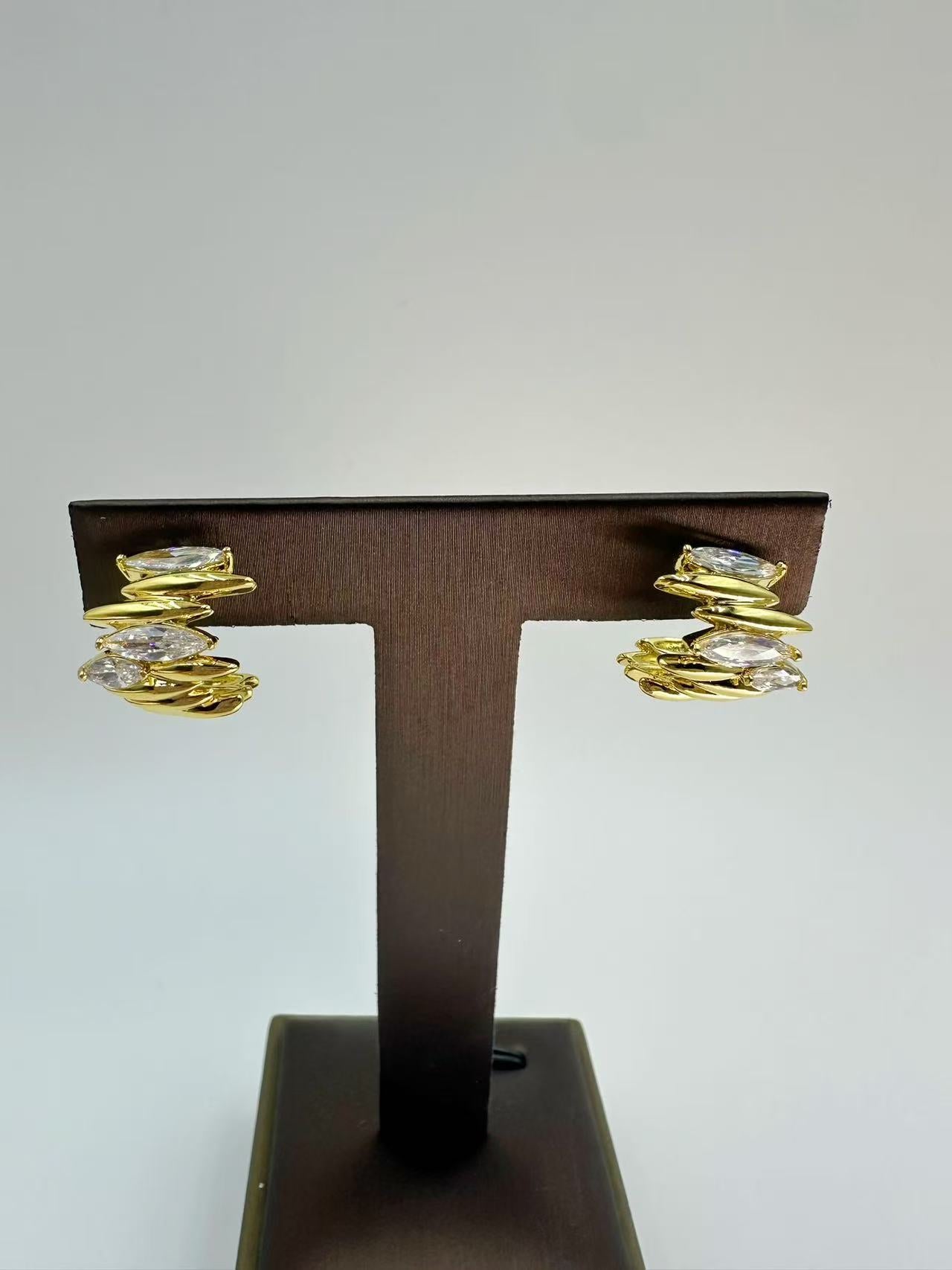 Irregular Marquise Hoop Zircon Earrings for Women – Bold, Unique, Minimalist Designer C-Shaped Studs