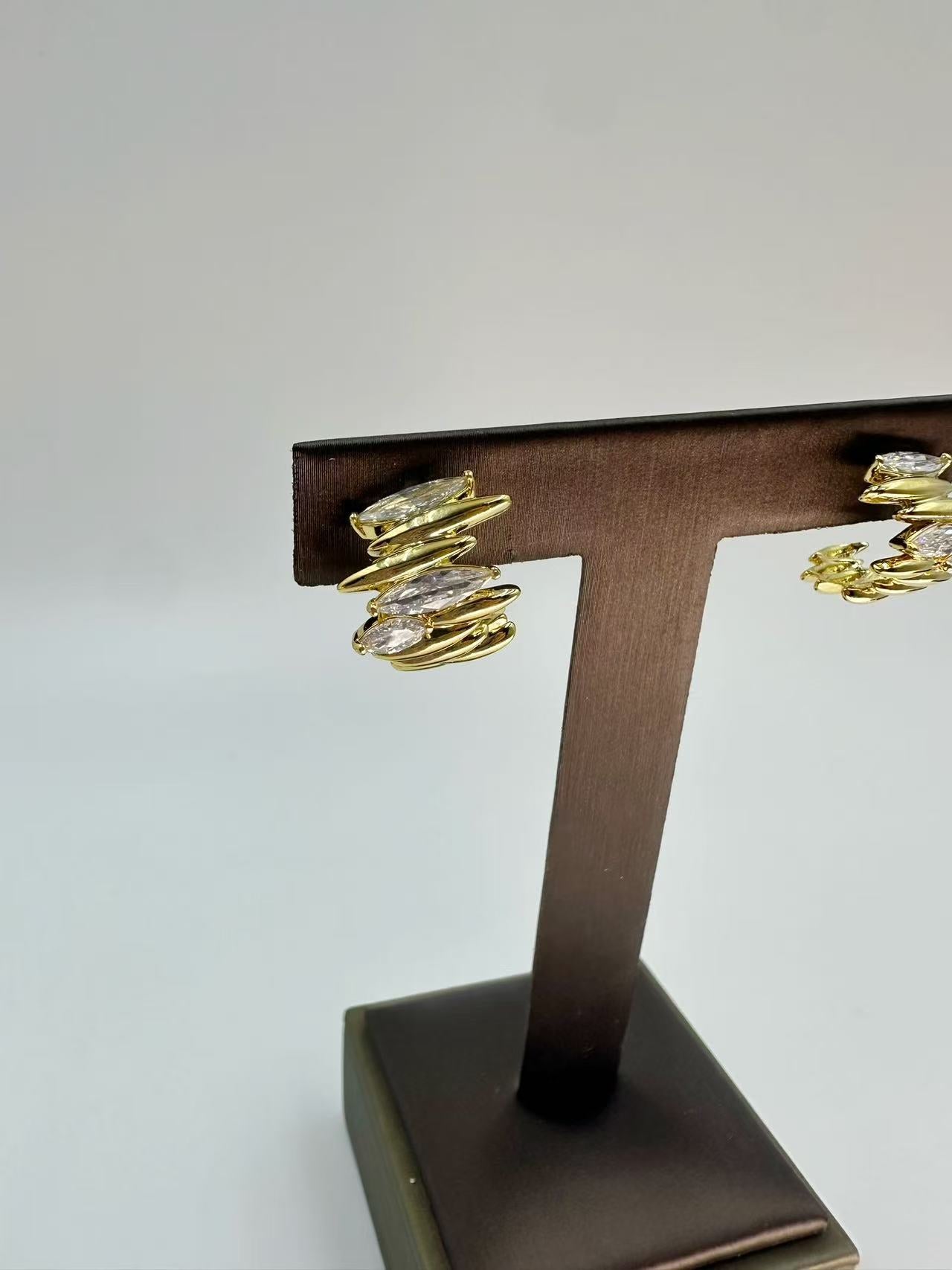 Irregular Marquise Hoop Zircon Earrings for Women – Bold, Unique, Minimalist Designer C-Shaped Studs